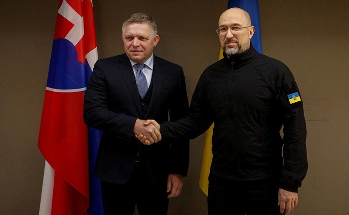Die Slowakei wird die Bereitstellung von 50 Mrd. EUR unterstützen und privaten Unternehmen erlauben, Waffen an die Ukraine zu liefern.