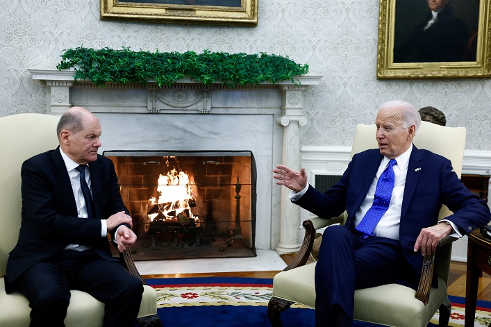 Scholz and Biden call on the US Congress to approve aid to Ukraine.