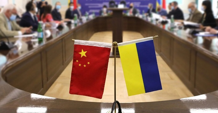 Китай тисне на Україну через внесення його компаній до списку спонсорів війни.