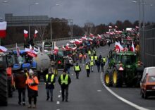 Польський уряд домовився з протестувальниками – хочуть призупинити навіть транзит української агропродукції.