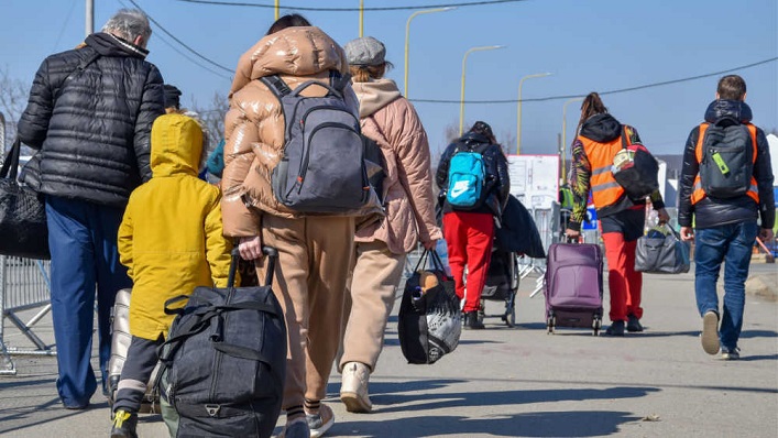 How many Ukrainian refugees remain abroad, and how could this affect Ukraine’s economy?