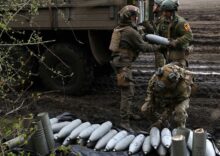 Militärhilfe für die Ukraine: 1 Mio. Granaten, 1 Mrd. EUR an Darlehen aus Polen und 100 Mio. EUR aus Belgien.