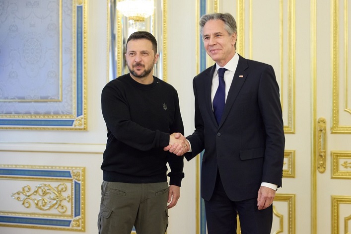 El secretario de Estado estadounidense, Antony Blinken, llegó a Kiev el 14 de mayo para demostrar la solidaridad de Estados Unidos con Ucrania,