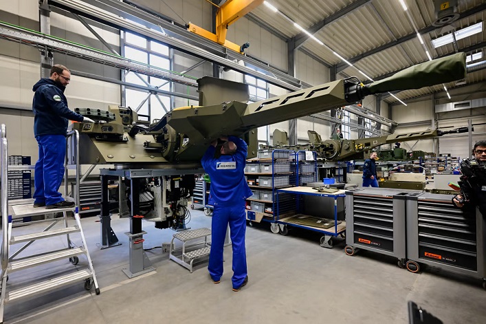 Europe is strengthening its defense: Latvia will build a €12M ammunition factory, and Italy will buy hundreds of tanks and IFV for €20B.