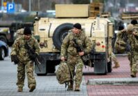 Estados Unidos podría permitir que compañías militares estadounidenses trabajen en Ucrania para acelerar la reparación de equipos.