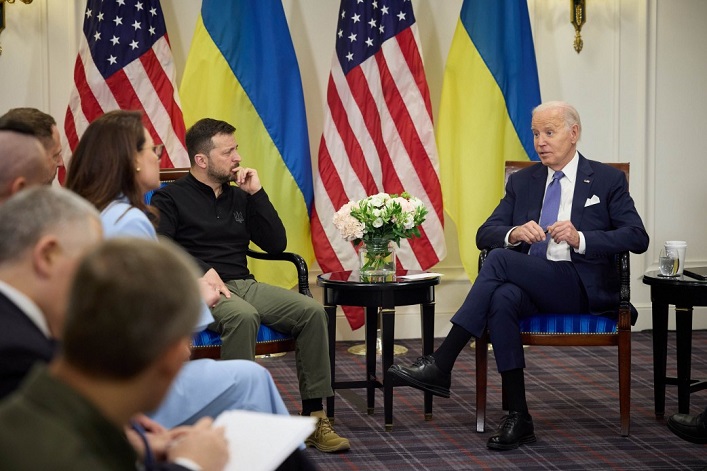 During a meeting with Zelenskyy, Biden announced a new $225M military aid package and apologized for the six-month delay in delivering weapons.