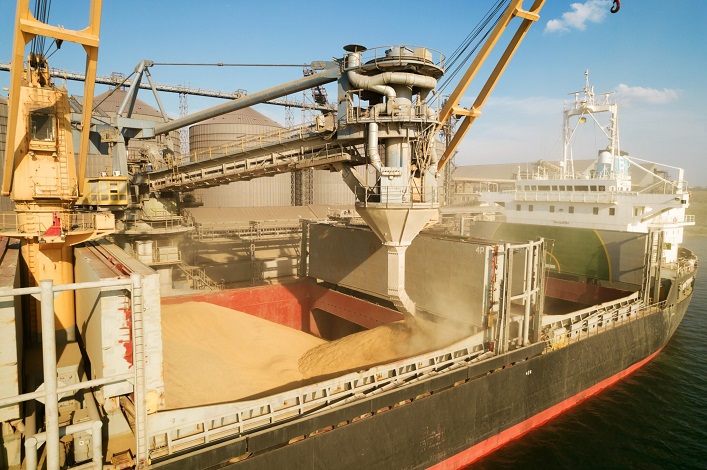 The renewal of Russian attacks on Ukrainian ports has led to a 6% increase in wheat prices.