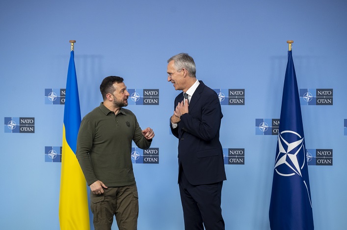 NATO zaoferuje Ukrainie nowe dowództwo do zarządzania pomocą wojskową.