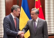 Dmytro Kuleba ha llegado a China para discutir el posible papel de Beijing para poner fin a la guerra en Ucrania.