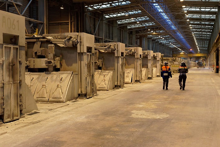 The Zaporizhzhia Aluminum Plant will be re-auctioned with a 50% discount.