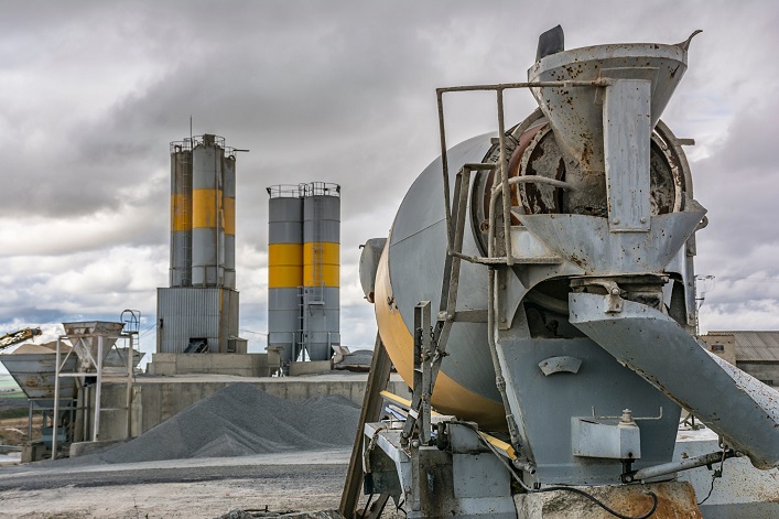 A global building materials manufacturer has announced its readiness to buy two cement factories in Ukraine.