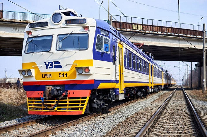 Fitch Ratings assesses Ukrainian Railway’s financial condition.