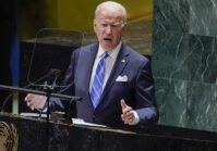 Podczas gdy Biden nalegał na dalsze wsparcie dla Ukrainy, Trump oświadczył, że USA muszą wycofać się z wojny.