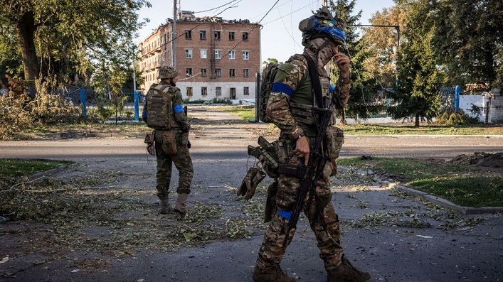 Kyjiw wird den eroberten Teil von Kursk auf unbestimmte Zeit behalten; Moskau verlegt Truppen aus Donezk in die Region Kursk.