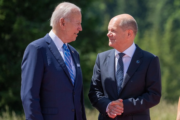 Biden wird das europäische Quartett in Deutschland versammeln, um der Ukraine zu helfen; Scholz wird auf dem EU-Gipfel um mehr militärische Unterstützung bitten.