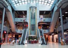 In Ukraine, visitors to shopping malls are increasing and new facilities are opening.