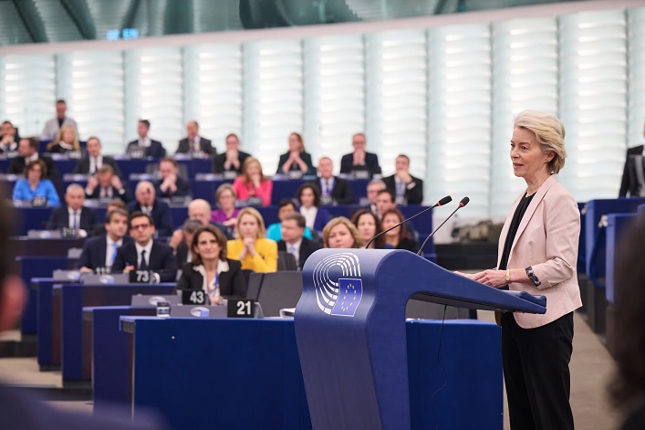 The European Parliament has approved a new EC team, which promises support for Ukraine.