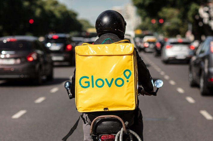 Сервіс доставки їжі Glovo разом з партнерами створив €444 млн доданої вартості для української економіки у 2023 році та 13 000 робочих місць.