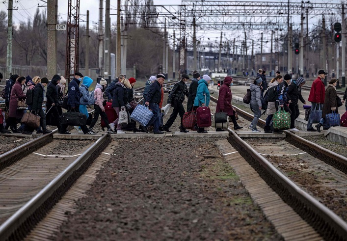 The number of internally displaced persons in Ukraine is rapidly increasing, but the population is also returning to the occupied regions.