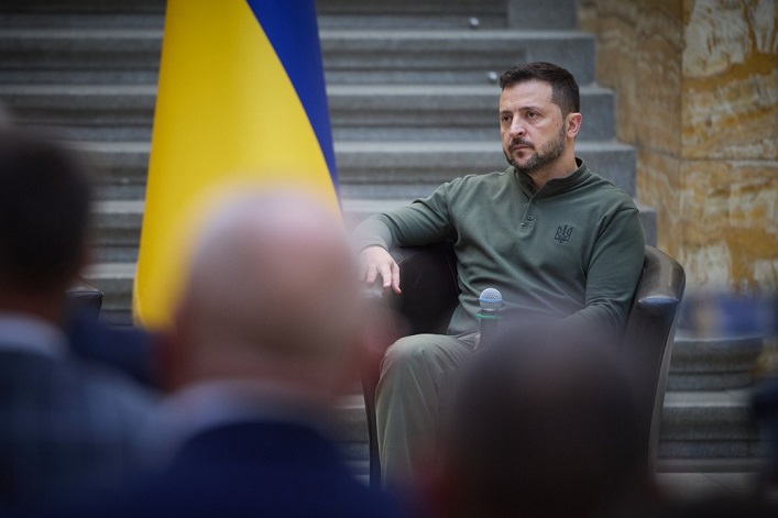 Zelensky está considerando si Ucrania debería unirse a la OTAN sin los territorios ocupados temporalmente.