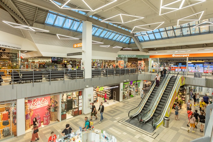 Shopping malls from Rivne to Kharkiv are being renovated and attracting new tenants.