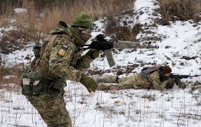 Die Ukraine steht vor einer grundlegenden Entscheidung: weiterkämpfen oder verhandeln?