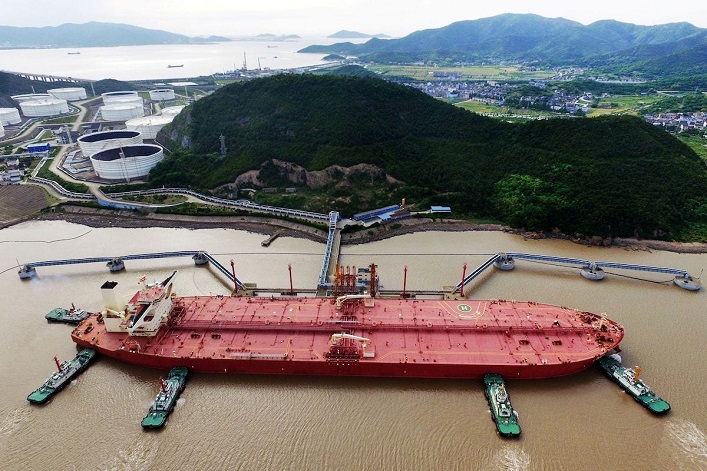 China ha prohibido a la flota rusa entrar en los principales puertos petroleros.