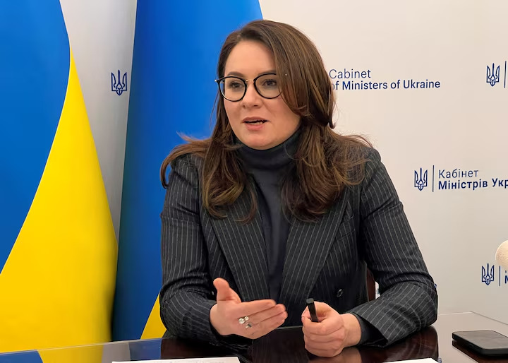 Уряд презентував економічні плани на рік; джерела міжнародної допомоги доведеться шукати нові.