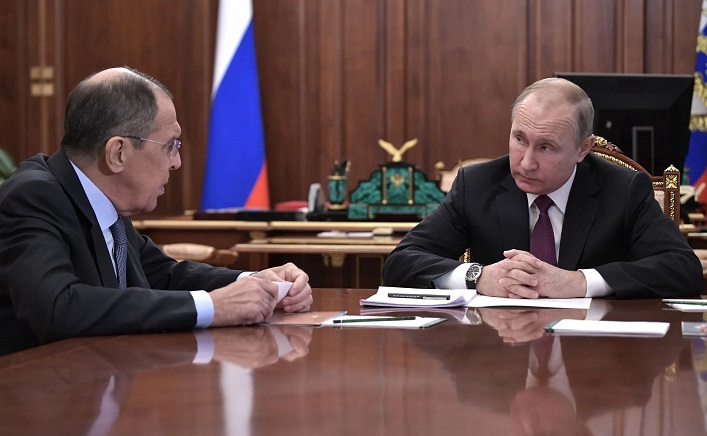 Russland bereitet ein Waffenstillstands-Memorandum vor, lehnt aber Gespräche im Vatikan ab.