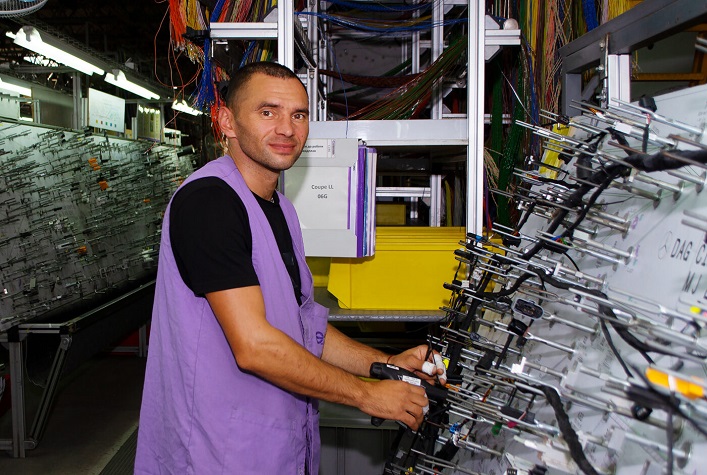 A German automotive electronics manufacturer has doubled its presence in Ukraine despite the war, becoming the largest employer in Volyn.