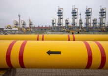 ЄК затвердила план цілковитої відмови від російського газу та нафти.