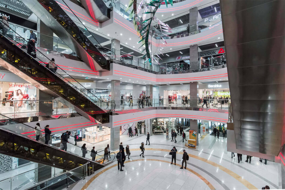 A consortium of two state-owned banks has acquired one of Ukraine’s largest and most expensive retail and office complexes.
