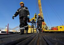 Естонія погрожує заблокувати новий пакет санкцій ЄС, якщо до нього не включать зниження цінової стелі на російську нафту.