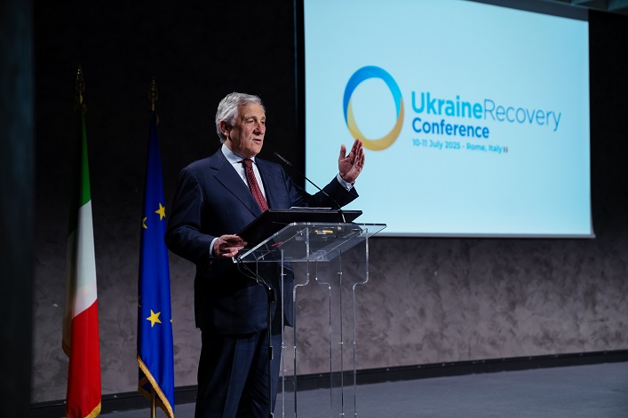 На конференції з відновлення у Римі Україна вперше представить оборонні проєкти та планує залучити для них фінансування.