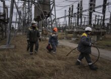 The government supports the revitalization of the energy sector and is reducing its debt to green energy producers.