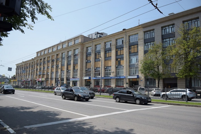 Privatization continues: On Tuesday, one lot brought the government more money than everything sold last week.