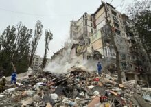 Russia is laughing at Trump’s deadline by hammering Kyiv with over 300 drones and missiles, killing 31 people.