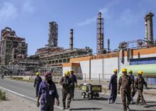 Найбільший закордонний НПЗ “Роснєфті” отримає найнижчий обсяг нафти в історії через санкції ЄС.