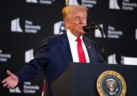 Трамп попереджає Путіна, що він повинен погодитися на припинення вогню цієї п'ятниці, інакше будуть застосовані суворі санкції.
