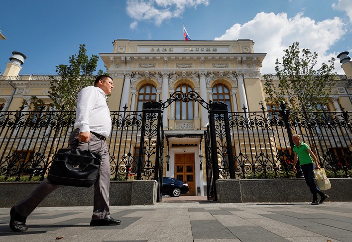 Europe views the frozen Russian assets as a bargaining chip in peace negotiations, so it is delaying their confiscation.